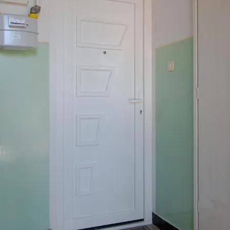 Keki Apartment